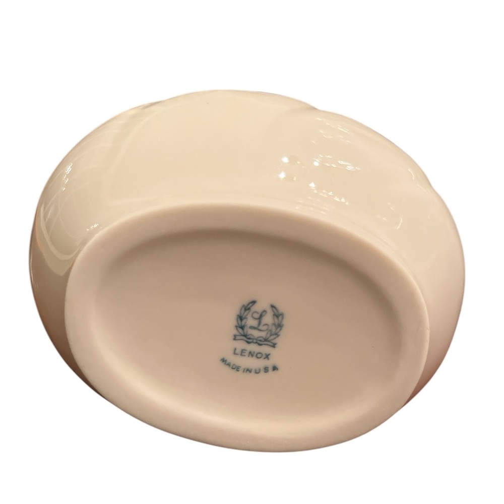 Lenox Creamer - Colonial Collection - Picture 5 of 5